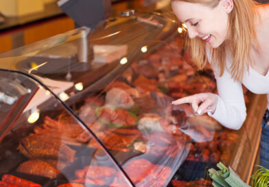 Statistik: Weniger Fleischersatzprodukte, mehr Fleisch